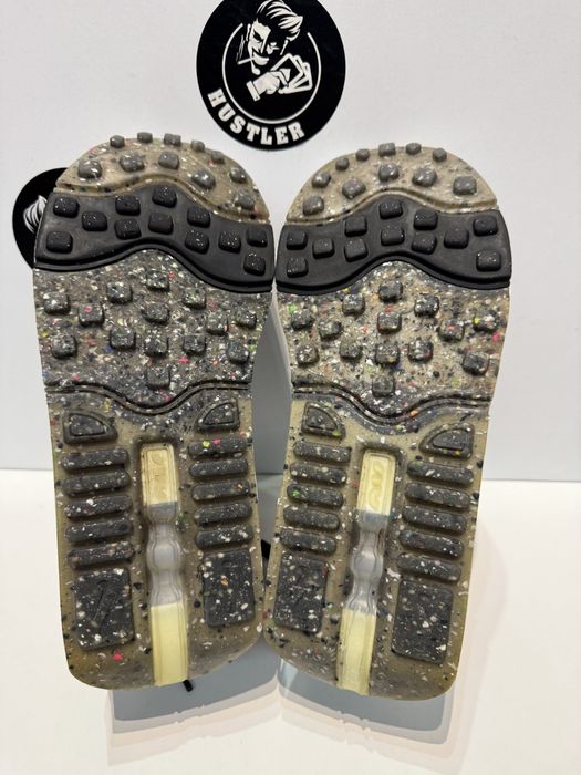 Маратонки NIKE FURYOSA .Номер 39