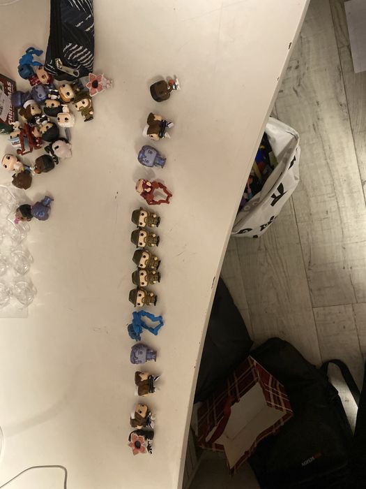 Обмен повторок фигурок очень странные дела