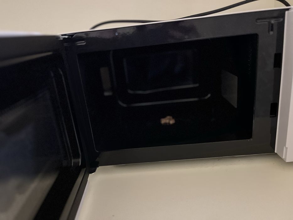 Продам микроволновую печь