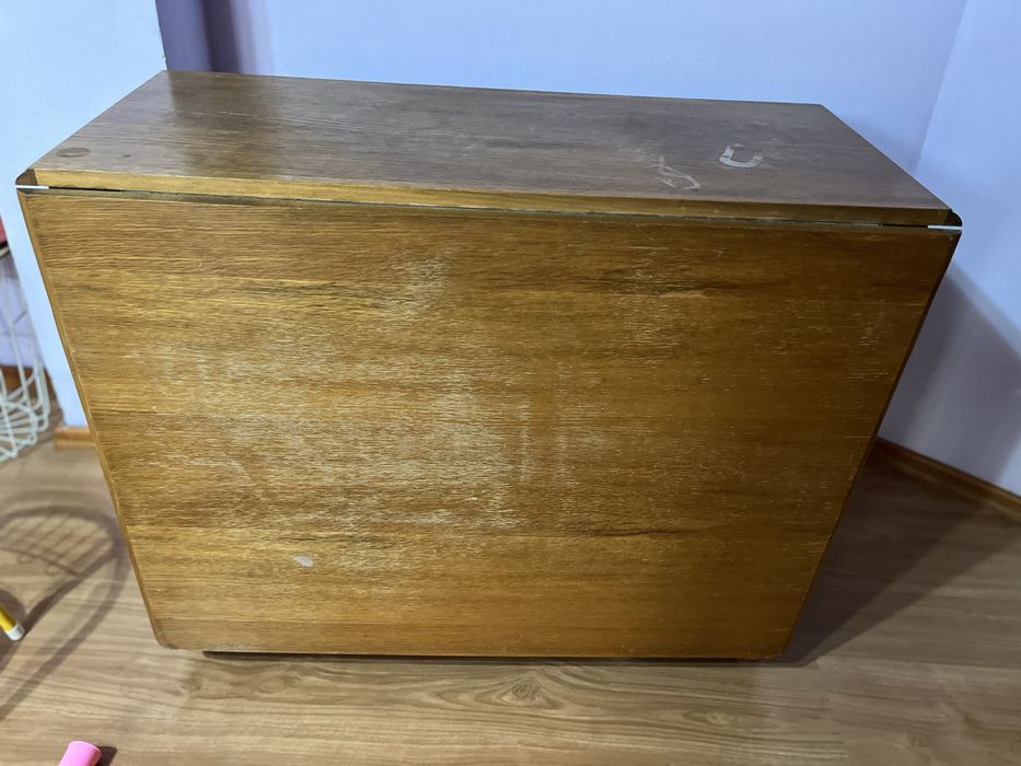 Masa extensibila cu scaune