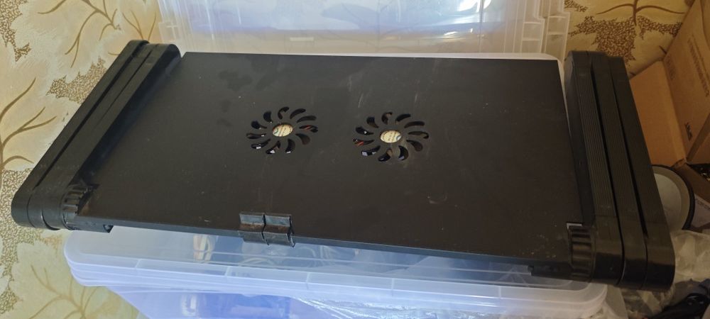 Стол трансформер для ноутбука