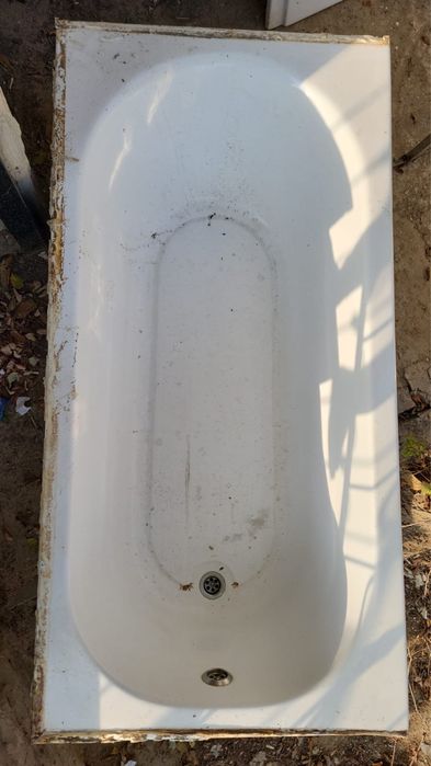 Продам ванна размер 1.50 на 75