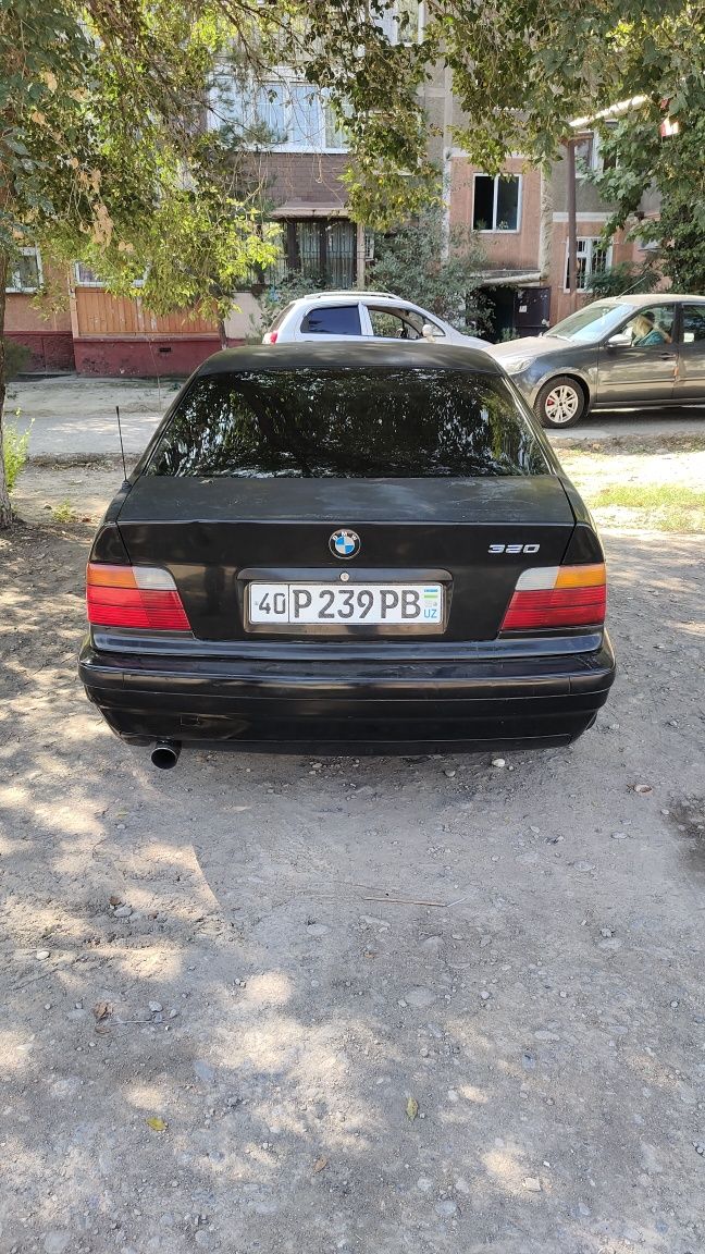 BMW 320i E36 M50B20