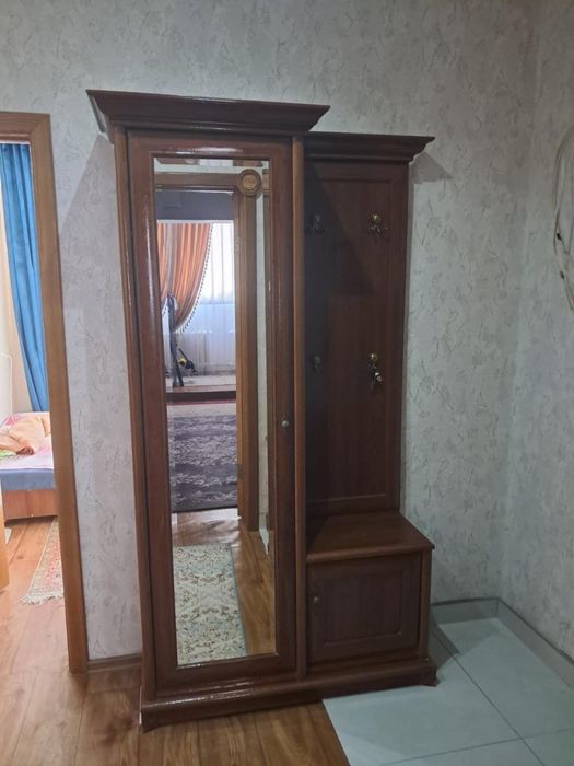Прихожка +аяк киым салатын шкаф сатылады