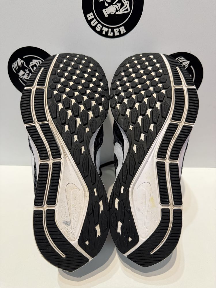 Маратонки  NIKE ZOOM PEGASUS 35 .Номер 39