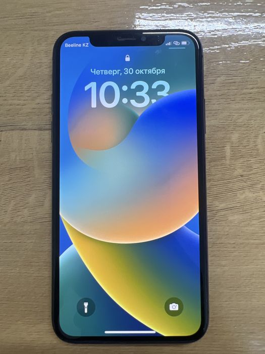 iPhone X састаяня средный