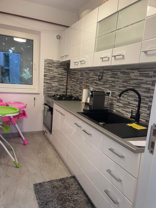 Apartament pt inchiriat