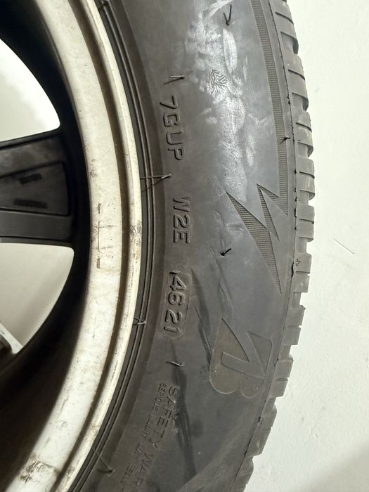 Jante BMW 17” 5x120 + anvelope de iarna Bridgestone 225/55/17 DOT 4521