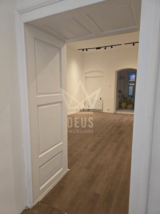 Apartament de vanzare pe Bulevardul Eroilor