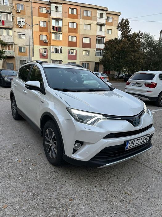 Toyota RAV4 2.5 Hybrid 4X4- 155 CP