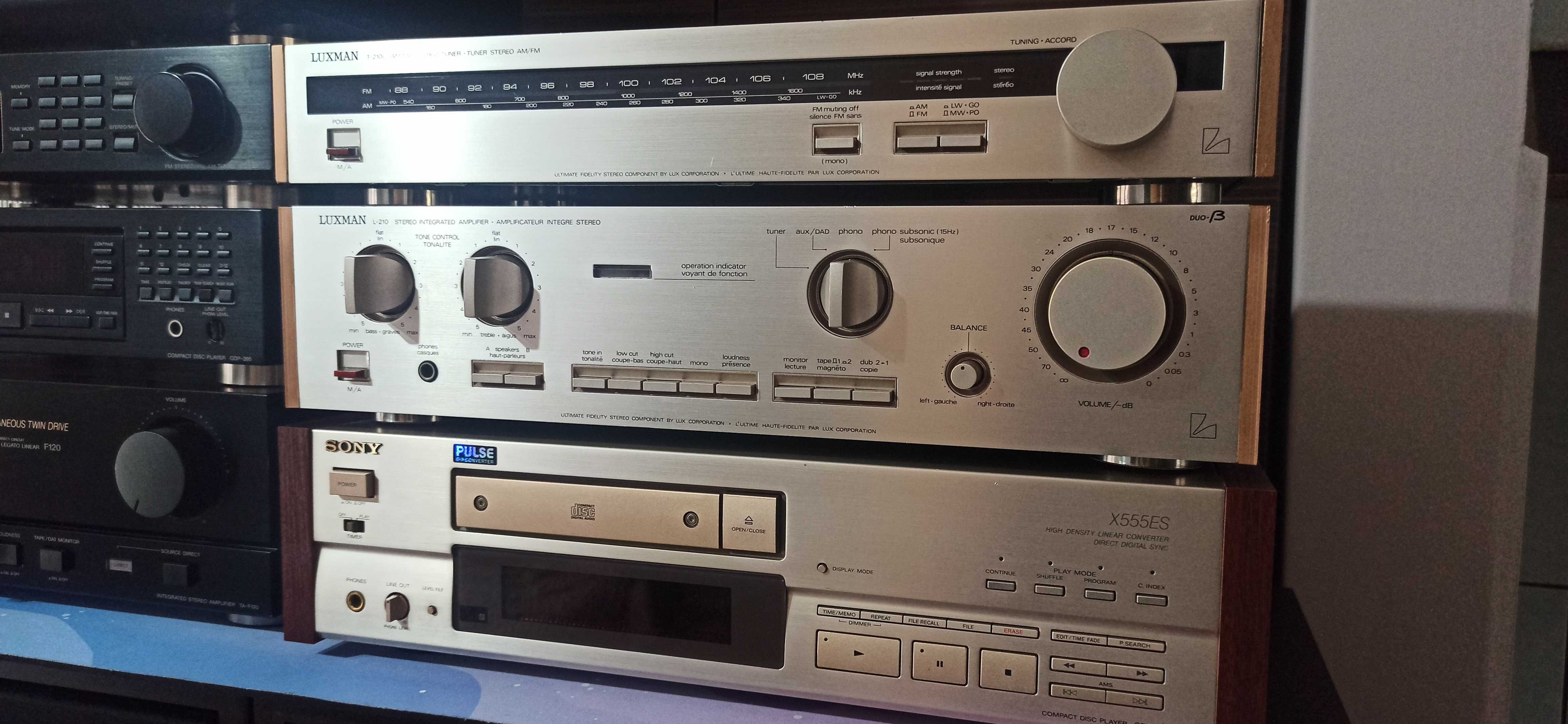 LUXMAN (Amp & Tuner)