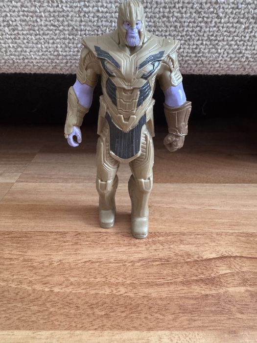 Super-eroi jucarii in stare buna