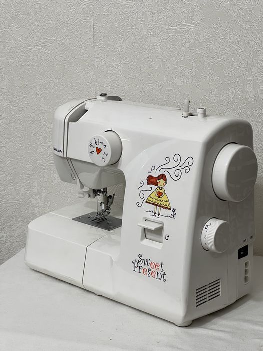 Швейная машина