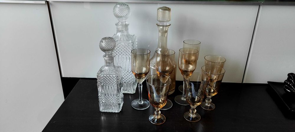 Decantor si pahare de cristal, totul la doar 300 lei ,fara defecte