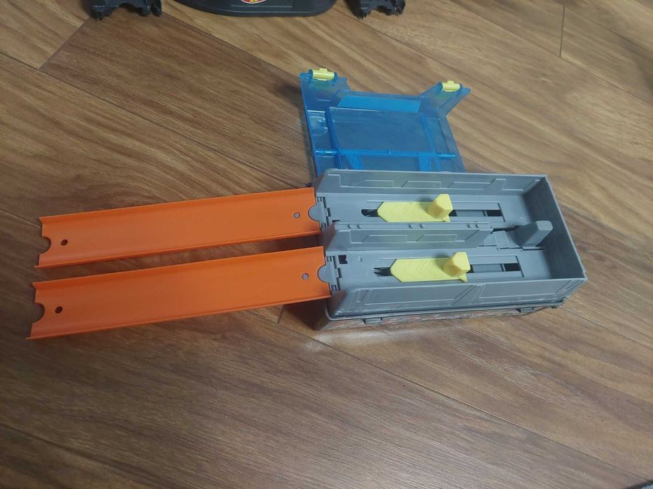 Комплект от 6 писти Hot Wheels