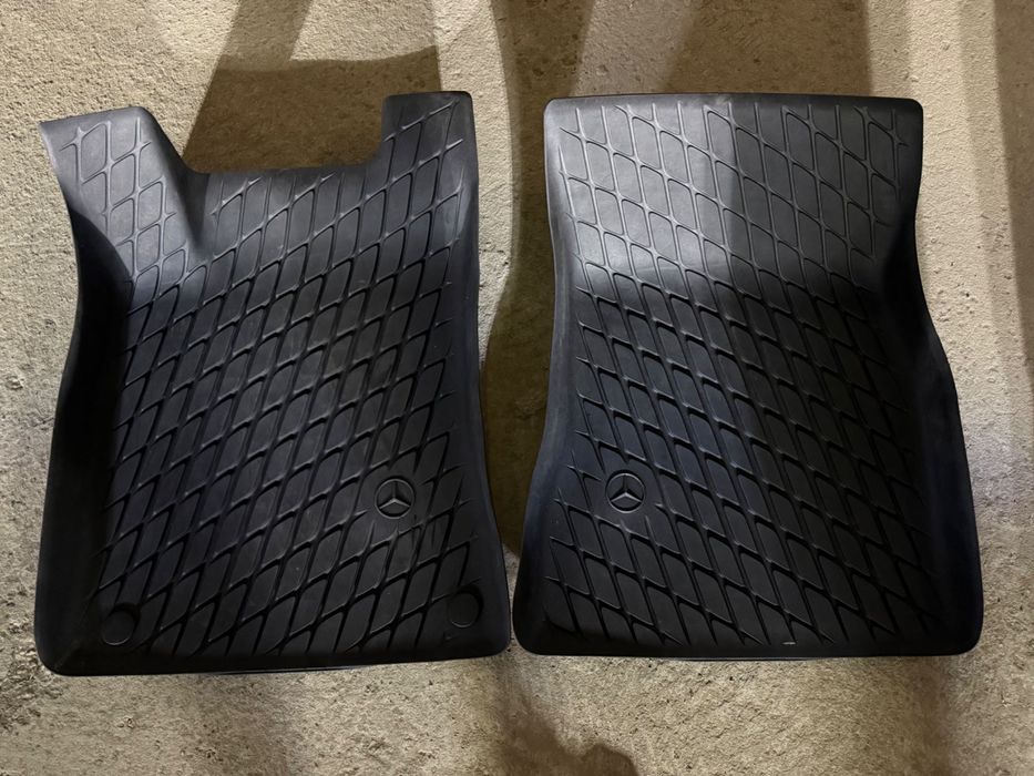 Гумени Стелки за Мерцедес оригинални GLA/GLB