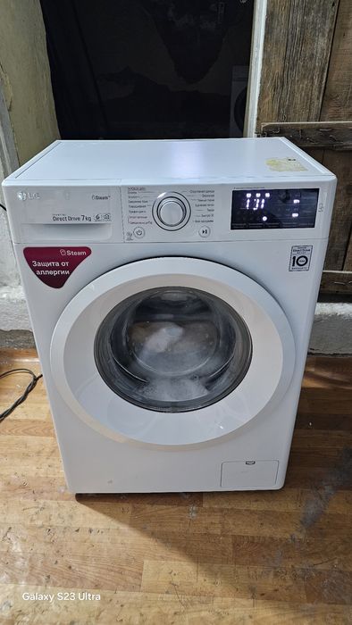 Продам стиральную машину LG
