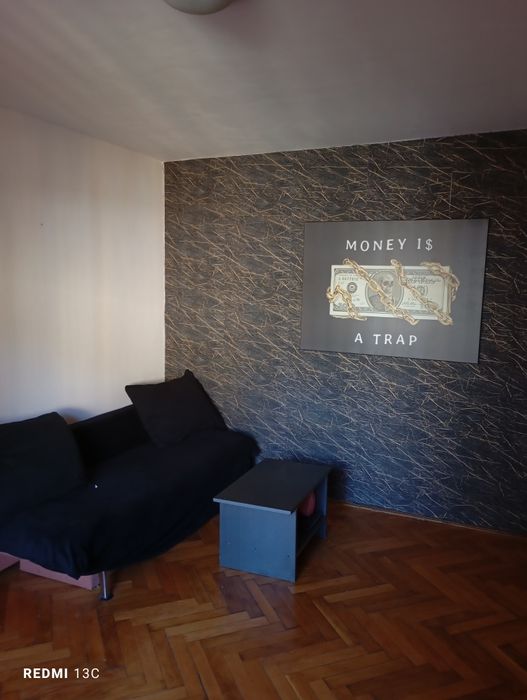 Închiriez apartament -Reșița