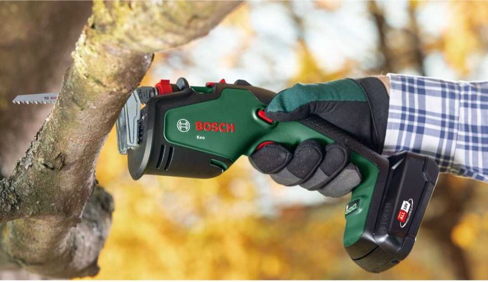 Акумулаторен саблен трион Bosch KEO 18 LI Solo, 18 V, 80 мм