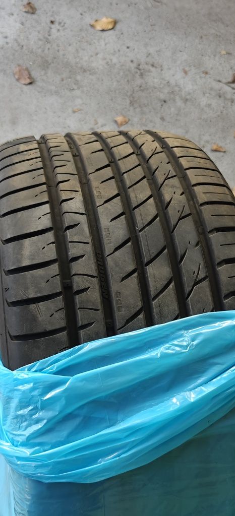 KUMHO CRUGEN HP91 295/35/21