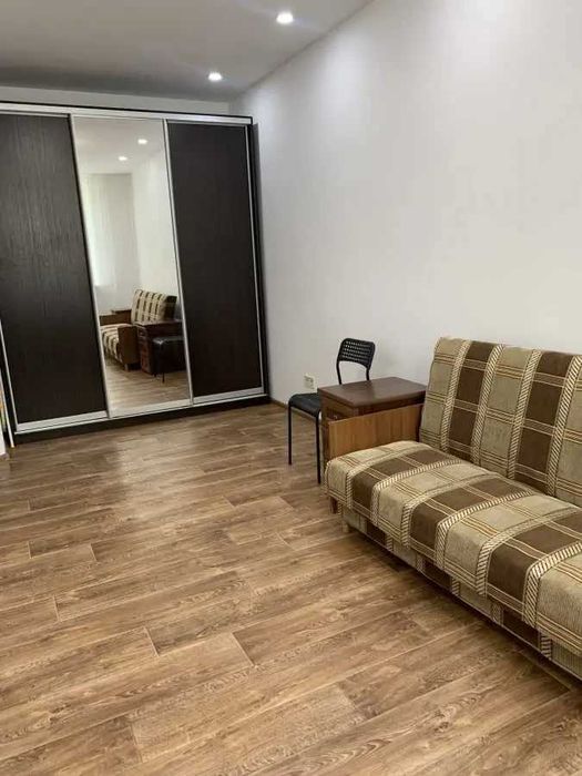 Дава се под наем Едностаен апартамент в София, Център - 45 кв.м за 357 € - Снимка #2