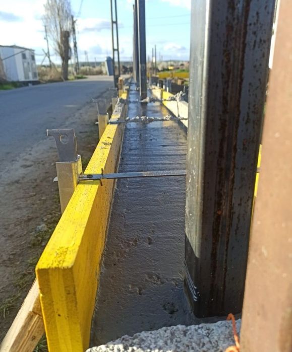 Garduri și porți detalii la telefon