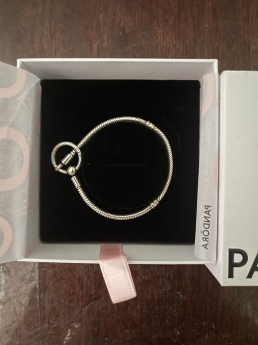 Продаю браслет pandora серебро 925