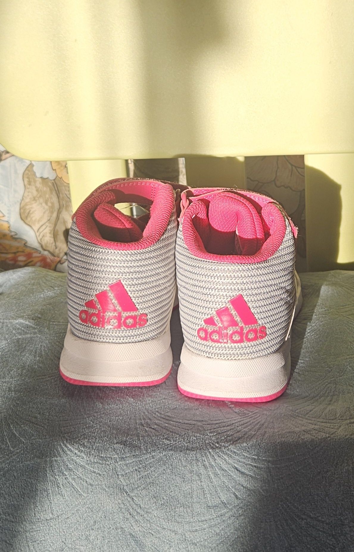 Детски високи маратонки Adidas - 29 номер