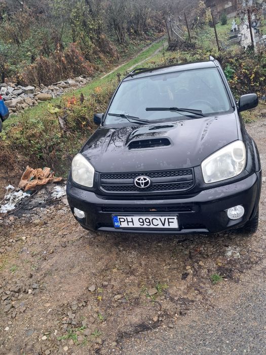 Vand toyota rav 4 an 2005 4x4 3250 euro
