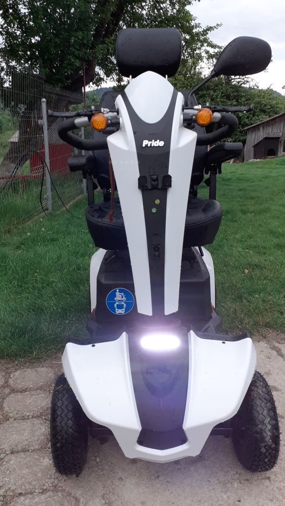 Scuter electric persoane cu handicap sau persoane an varsa