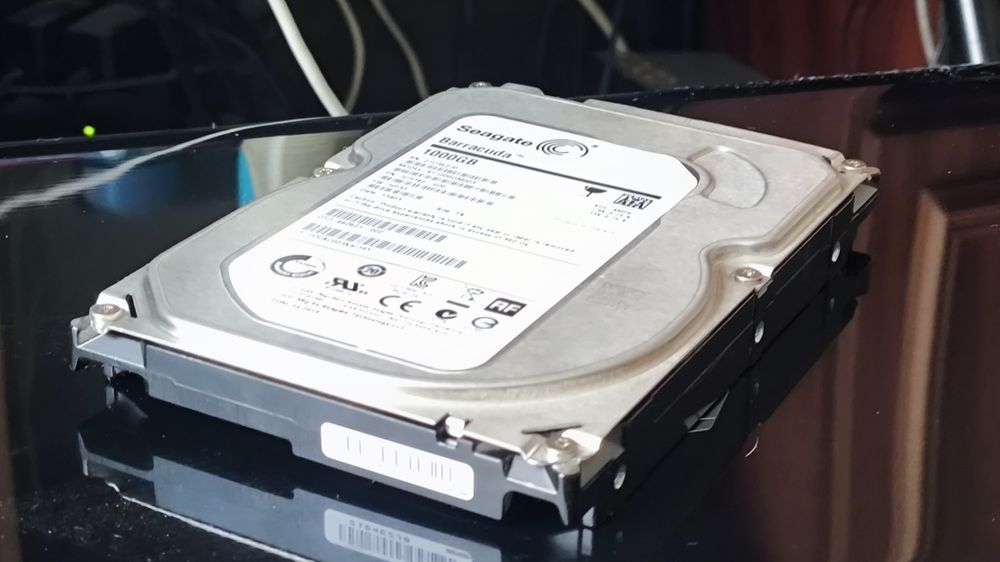 Продам жесткий диск 3.5 HDD на 1ТБ