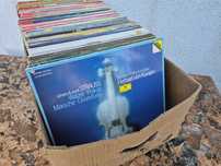 Vând 150 discuri vinil colectia Emi&Deutsche Grammophon muzica clasica