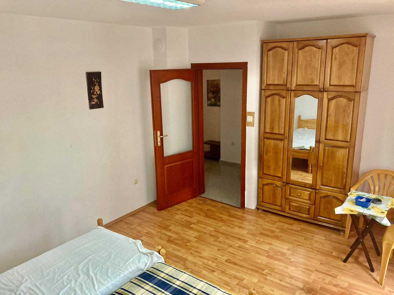 Дава се под наем Тристаен апартамент в Бургас, Център - 90 кв.м за 127.5 € - Снимка #6