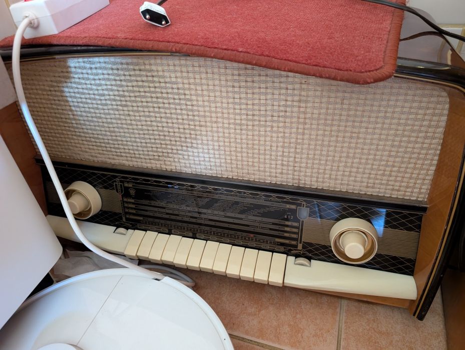 Radio de epoca Orion Typ AR612