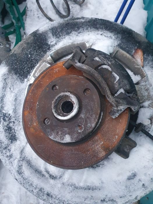 Продам в комплекте ауди 80