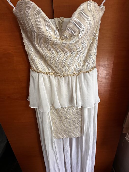 Rochie eleganta cu paiete si trena