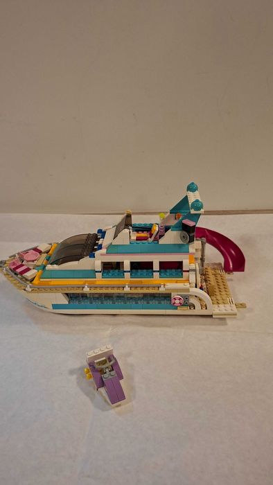 Кораби LEGO  два броя- цената е за брой