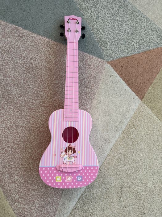 Детска китара за момиче