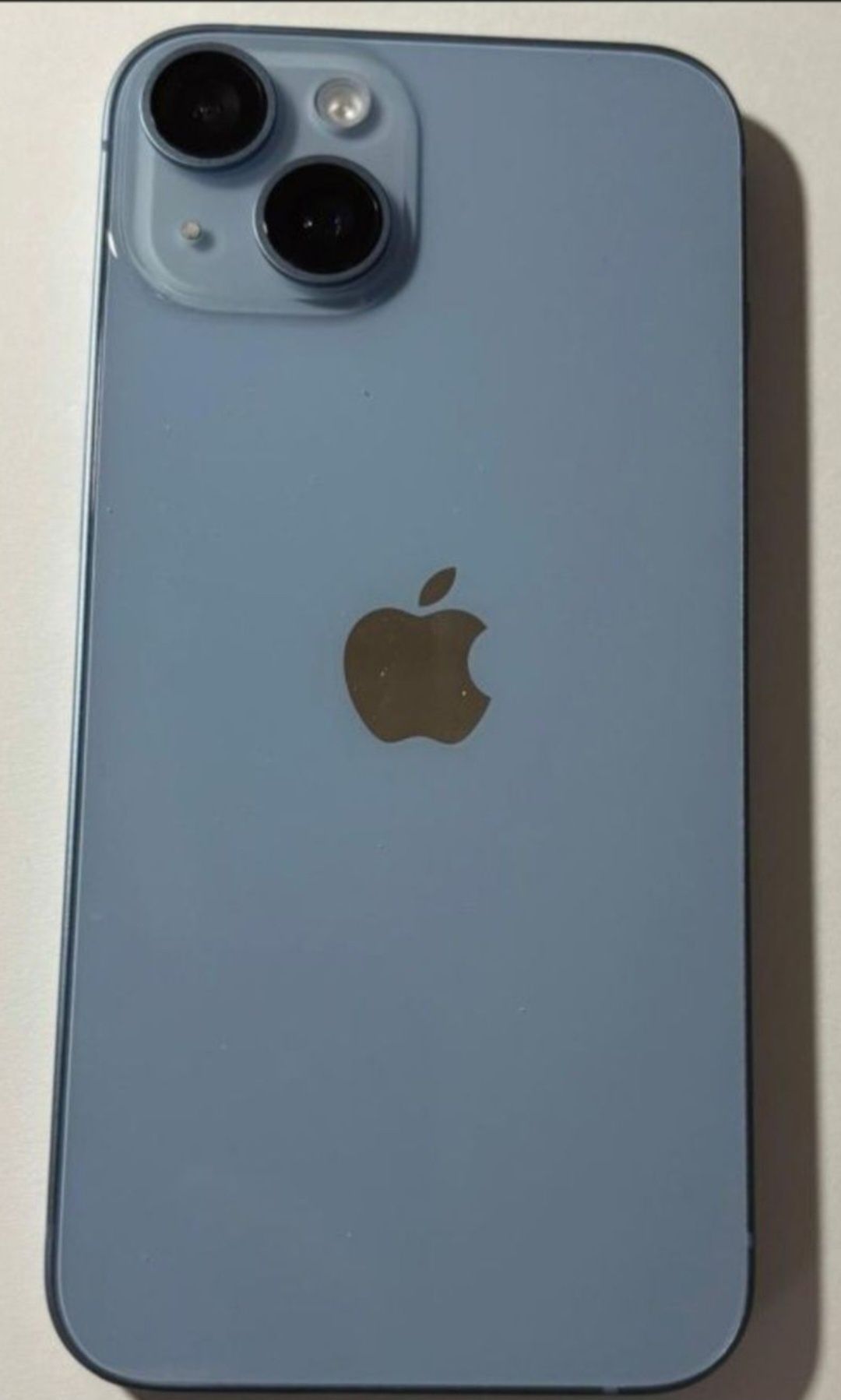 Vand telefon Iphone 14 impecabil
