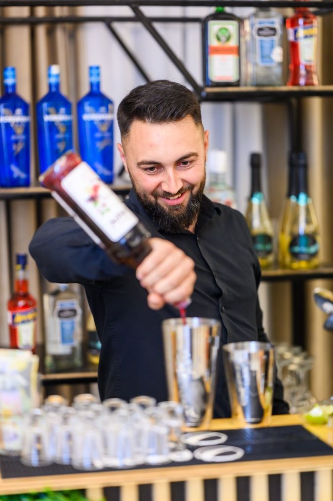 Bar Mobil-Cocktail Bar-Tort de shoturi-Alcool Test