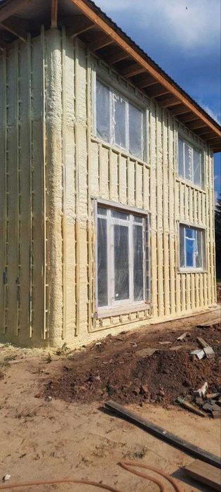 Утепление крыш потолков стен мансарды пенополиуретаном пеной ппу фасад
