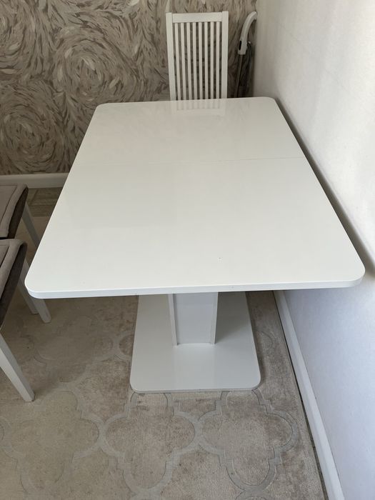 Стол обеденный. Раскладной.