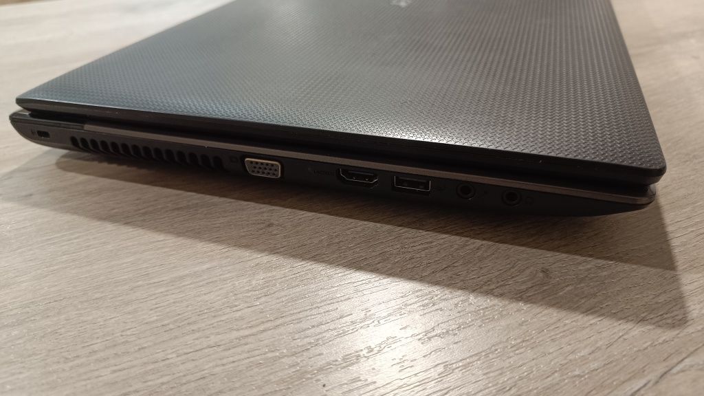 Лаптоп ACER Aspire intel i5  8GB  RAM  2GB видеокарта