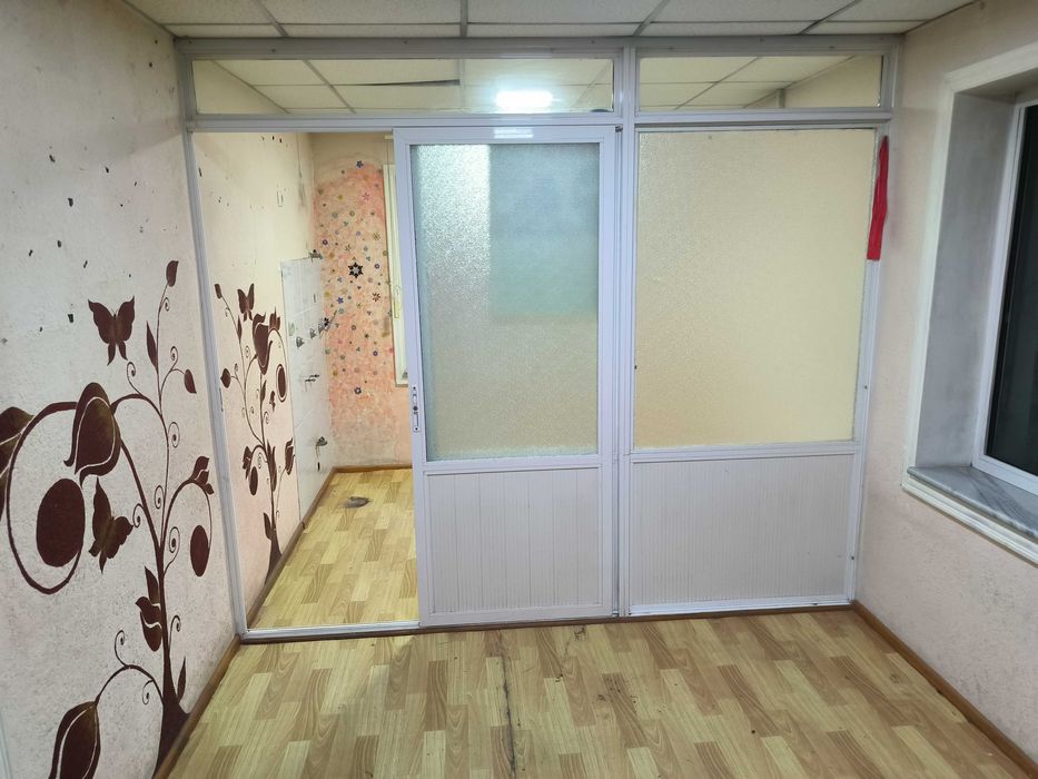 Buyuk Ipak Yoli metrosida ijara uchun noturar 1 xona 15 m2 bor