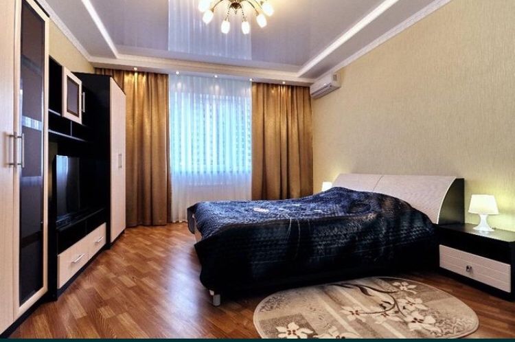 По часам квартира в центре 8 мкр. 11 мкр. 12 мкр. Батыс 2.Космос
