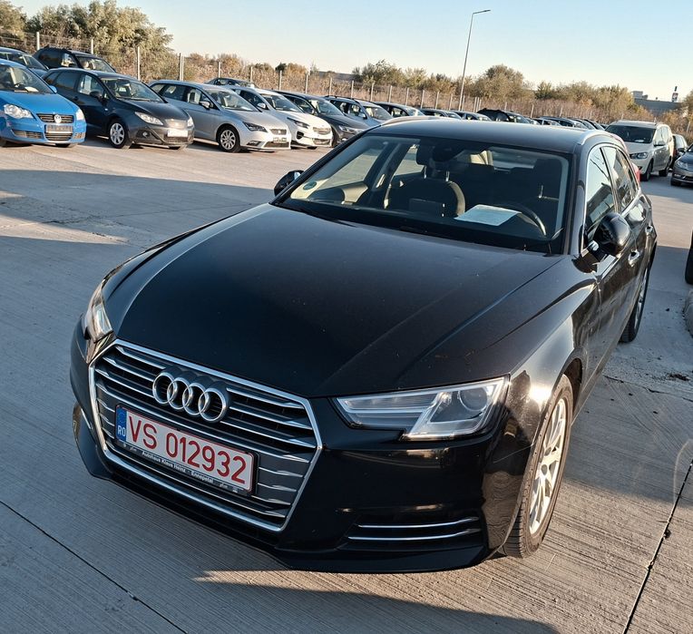Audi A 4 S lLine
