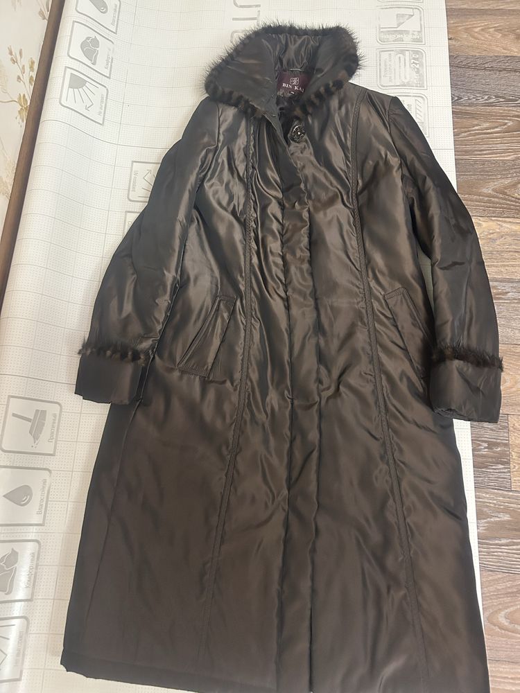 Продам женское пальто зимнее