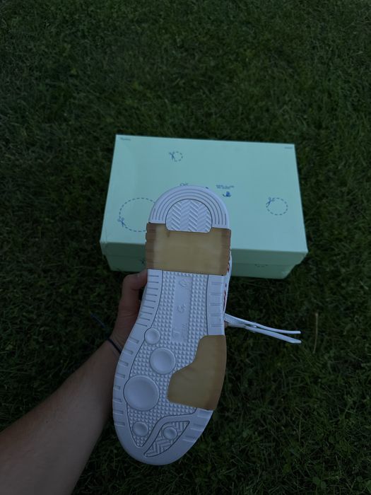 Adidasi Off White Out Of Office