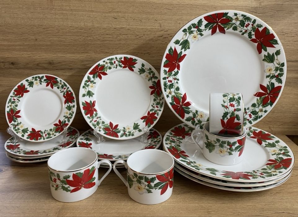 Коледен порцеланов сервиз- Gibson Poinsettia