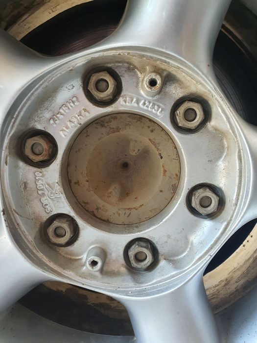 225/70 R 15 гуми с джанти